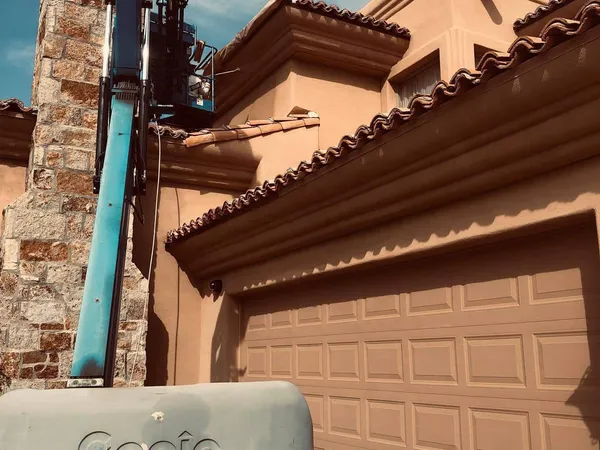 stucco painting
